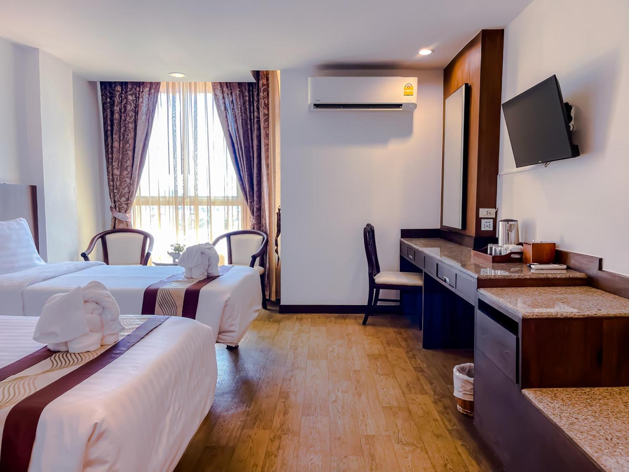 Eastern Grand Palace Pattaya Room photo