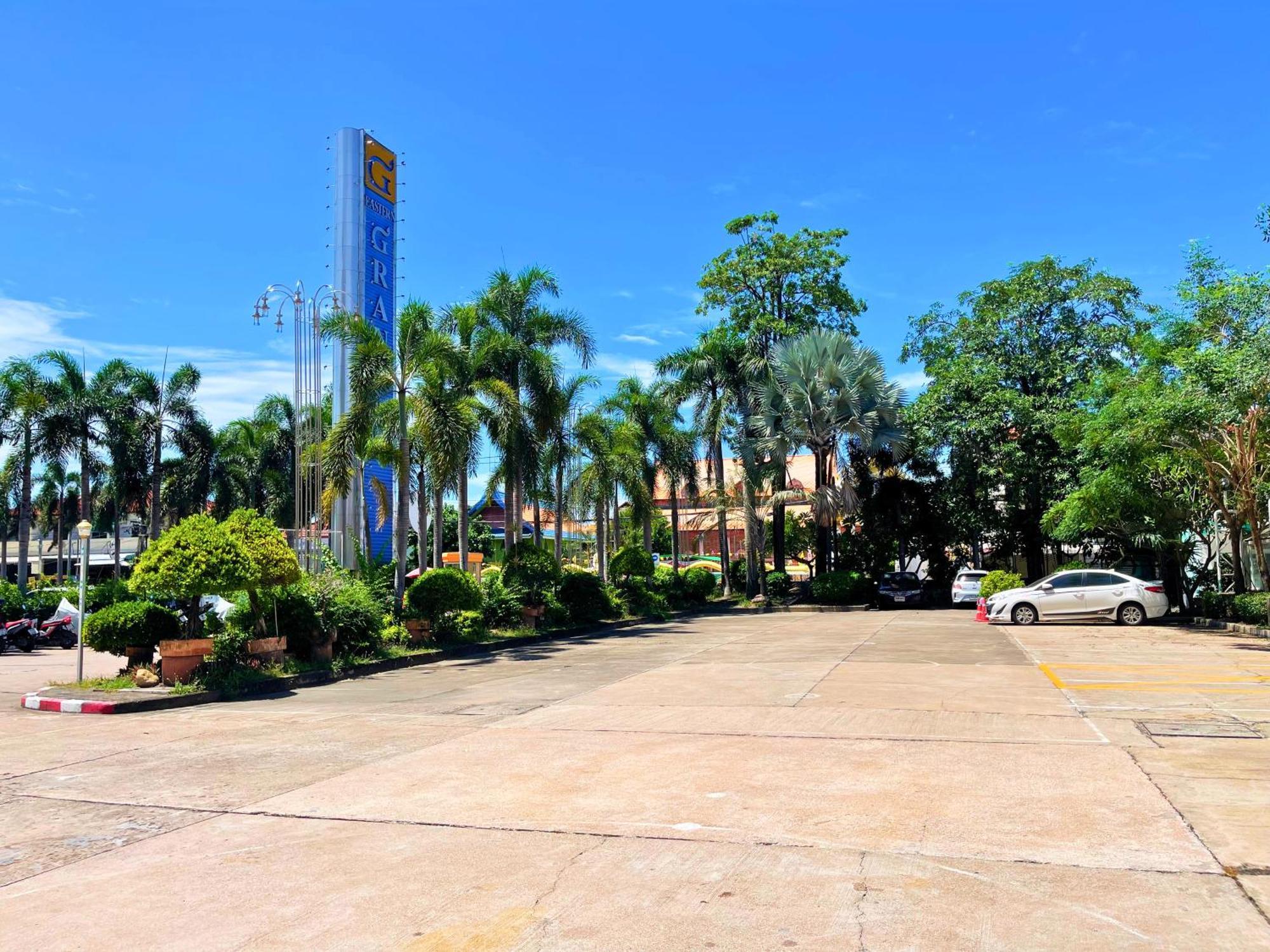 Eastern Grand Palace Pattaya Exterior photo